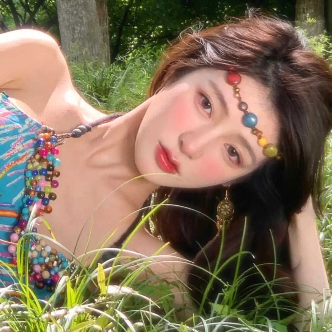攀岩女孩儿